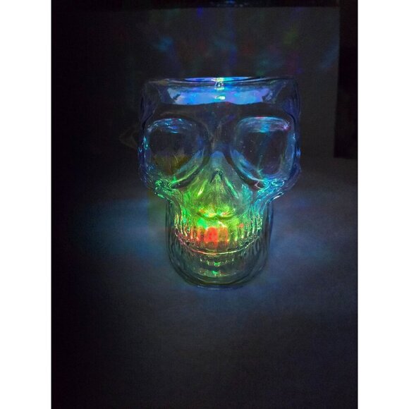 Bath and Body Works 3 Wick Candle Holder Clear Skull with Led Lighting works - Picture 3 of 12